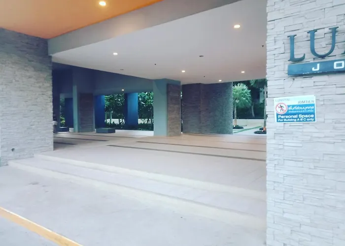 2 ห้องนอน 2 ห้องน้ำ Seaview Jomtien ชั้น18