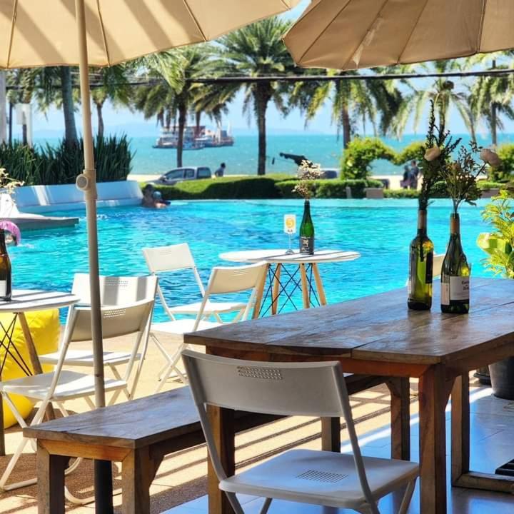 2 ห้องนอน 2 ห้องน้ำ Seaview ชั้น18 Pangsapuri Pantai Jomtien