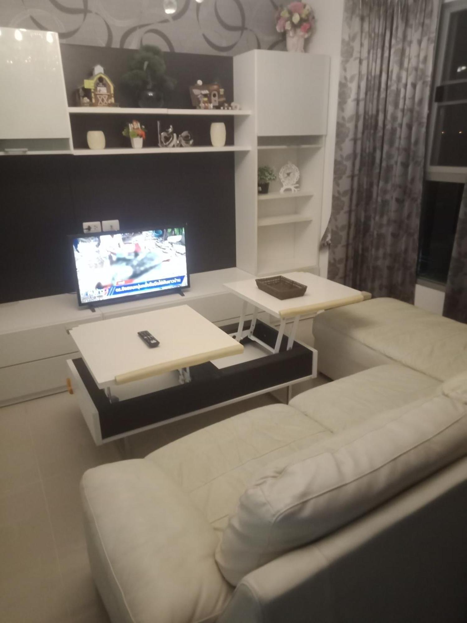 Pangsapuri 2 ห้องนอน 2 ห้องน้ำ Seaview ชั้น18 *
